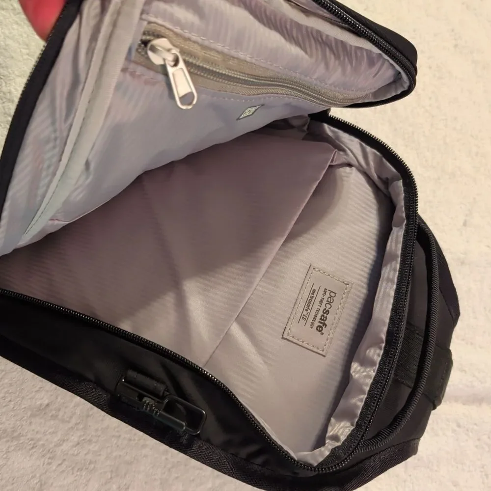 Pacsafe Metrosafe LS150 Anti-Theft Shoulder Crossbody Travel Bag black
